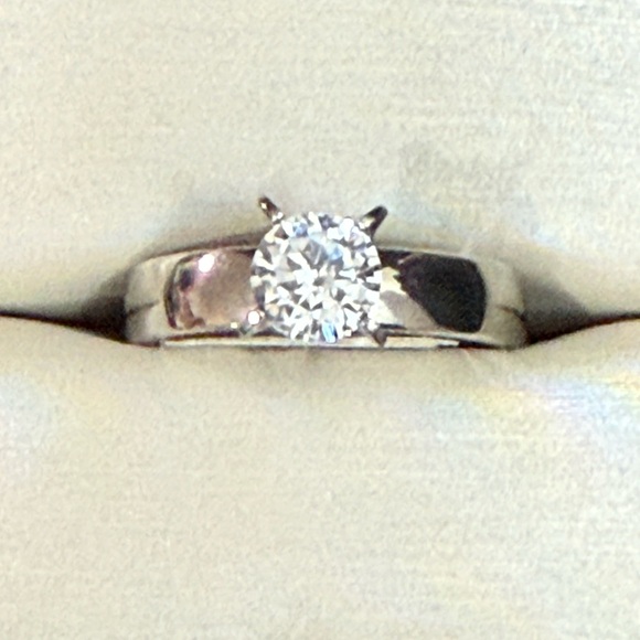 Stainless Steel Ring with Clear faux Stone NEW - Picture 4 of 4